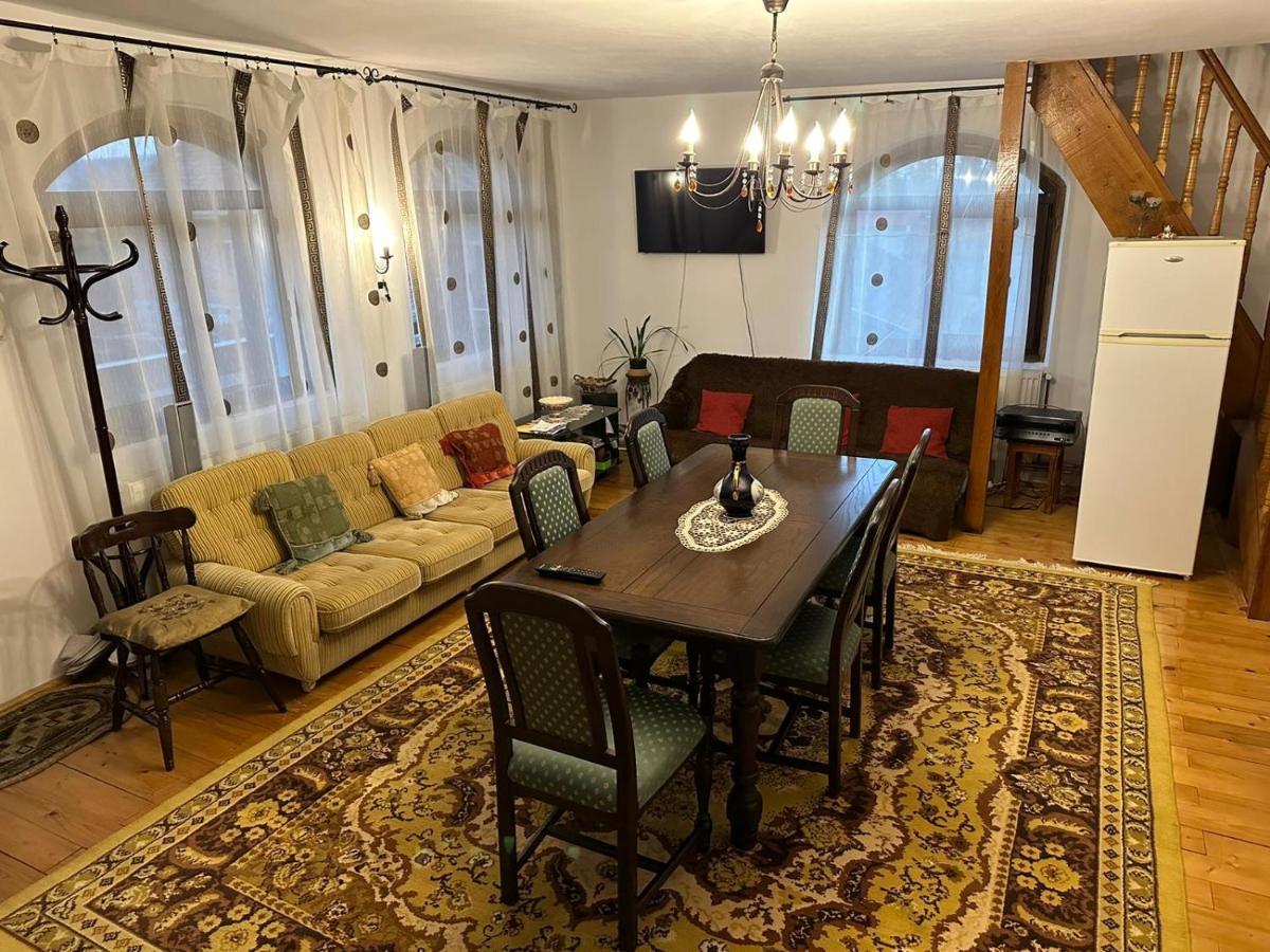 Casa De Vacanta Mirela Novaci-Străini 外观 照片